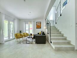 Luxury Villa Gaby With Heated Pool
