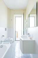 Chiaia Mon Amour Elegant Flat by Napoliapartments