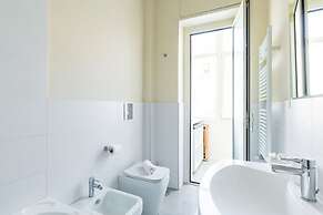 Chiaia Mon Amour Elegant Flat by Napoliapartments