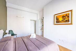 Chiaia Mon Amour Elegant Flat by Napoliapartments