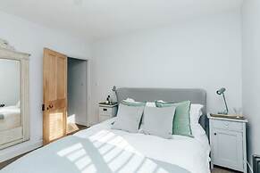 The Neptune - From 125 Per Night