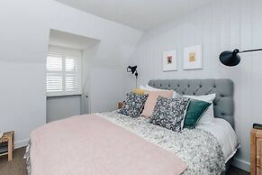 The Neptune - From 125 Per Night