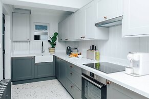 The Neptune - From 125 Per Night