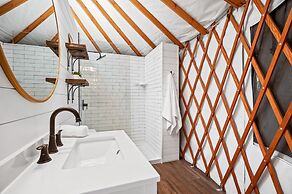 Ot 3515l Texas Yurt Haus: Longhorn 1 Bedroom Cabin by Redawning