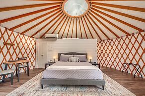 Ot 3515l Texas Yurt Haus: Longhorn 1 Bedroom Cabin by Redawning