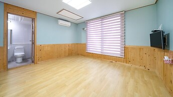 Taean Hansung Healingcamp Dokche Pension