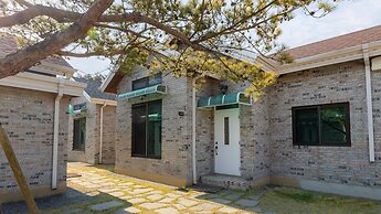 Taean Hansung Healingcamp Dokche Pension