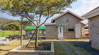Taean Hansung Healingcamp Dokche Pension
