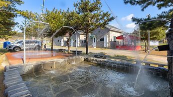 Taean Hansung Healingcamp Dokche Pension