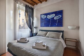 Florence in the Window - Hosted by Sweetstay