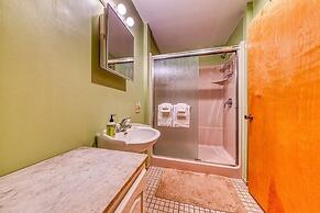 Lazy Creek Retreat 2 Bedroom Home by RedAwning