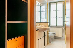 Bellagio Central Square by Wonderful Italy