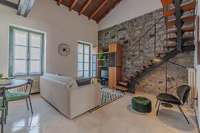 Bellagio Central Square by Wonderful Italy