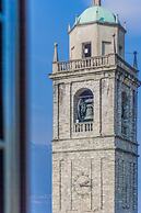 Bellagio Central Square by Wonderful Italy