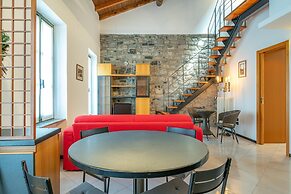 Bellagio Central Square by Wonderful Italy