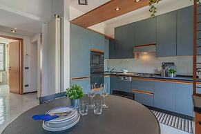 Bellagio Central Square by Wonderful Italy