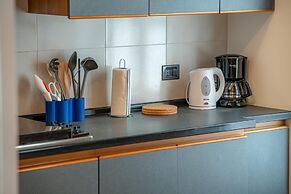 Bellagio Central Square by Wonderful Italy