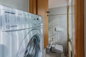 Bellagio Central Square by Wonderful Italy