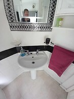 Cosy Cottage, a Spacious Home in Torquay