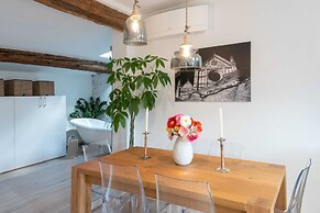Design Loft in Florence - Hosted by Sweetstay