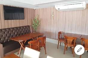 MANAIRA FLAT HOTEL