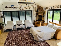 Luxury Studio Cottage at Foot of Yorkshire Wolds