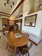Loon Lodge Limit 8 3 Bedroom Home by RedAwning