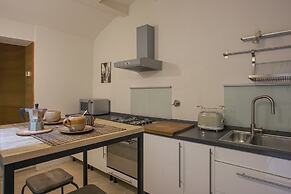 Santospirito Suite - Hosted by Sweetstay