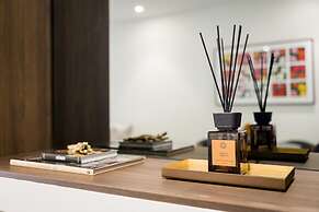 Luxury Apt Near the Beach Athens Riviera by Olon