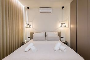 Luxury Apt Near the Beach Athens Riviera by Olon