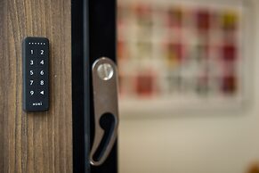 Luxury Apt Near the Beach Athens Riviera by Olon