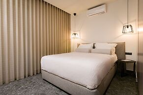 Luxury Apt Near the Beach Athens Riviera by Olon