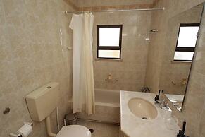 Beautiful Villa in Praia da Salema max 6 People