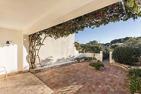 Beautiful Villa in Praia da Salema max 6 People