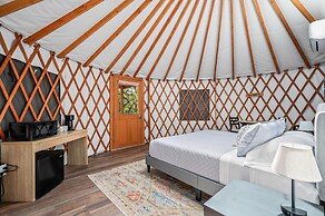 Ot 3515h Texas Yurt Haus: Horned Frog 1 Bedroom Cabin by RedAwning