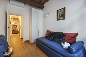 Oltrarno Modern Apartment in Florence - Hosted by Sweetstay