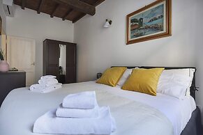 Oltrarno Modern Apartment in Florence - Hosted by Sweetstay