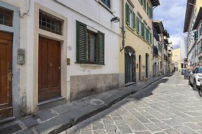 Oltrarno Modern Apartment in Florence - Hosted by Sweetstay