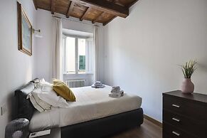 Oltrarno Modern Apartment in Florence - Hosted by Sweetstay