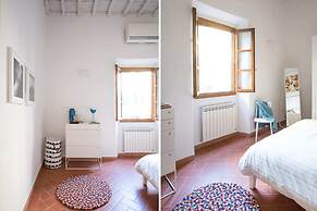 Design Apt Florence-hosted by Sweetstay