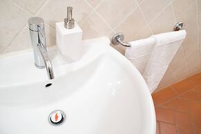 Design Apt Florence-hosted by Sweetstay