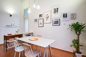 Design Apt Florence-hosted by Sweetstay