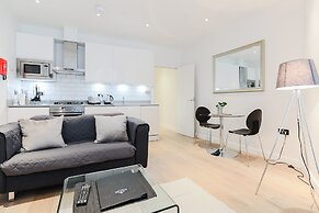 Trafalgar Square by Excel Apartments