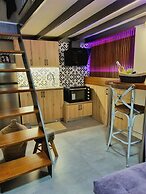 Luxury City Center Loft 2022