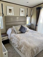 Poole Harbour View Lodge at Rockley Park