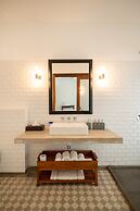 41 Lighthouse Street