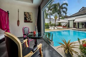 Serene 4br Seminyak Villa with Tropical