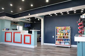 Crystal Palace Resort