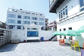 Lotus Club Boutique Hotel