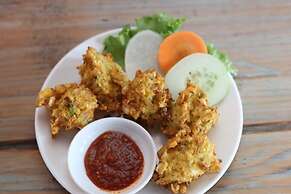 Lotus Club Boutique Hotel